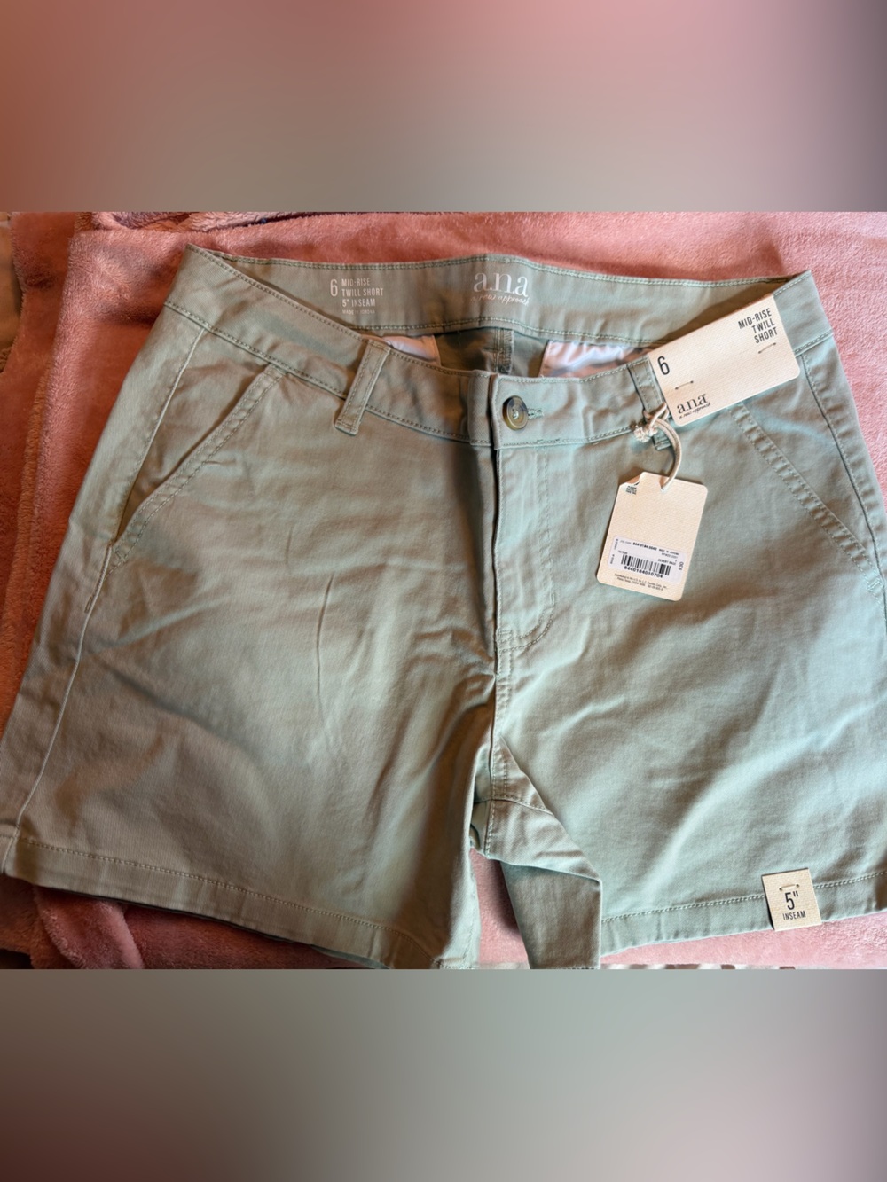 Brand new size 6 Ana shorts